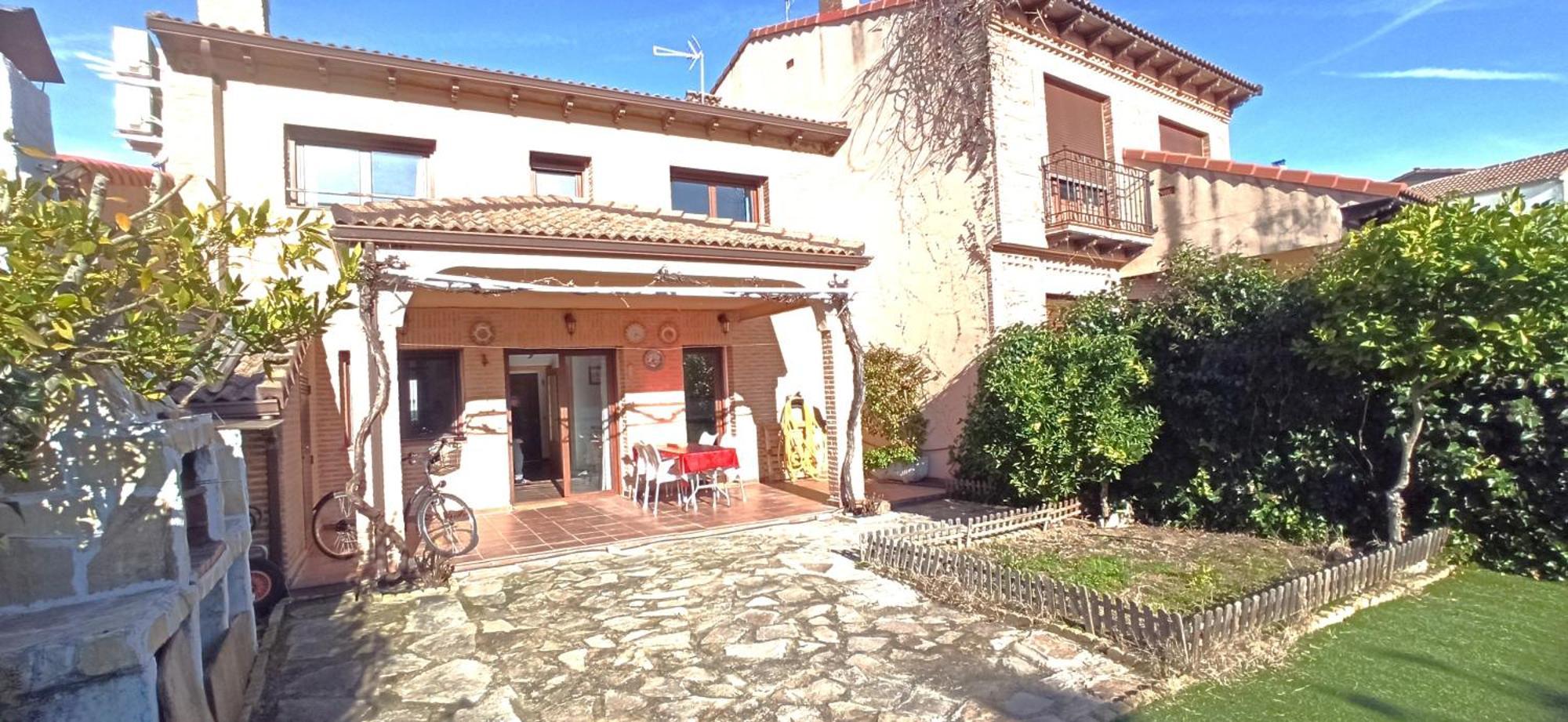 La Higuera De Gredos Villa Higuera de las Duenas Exterior photo